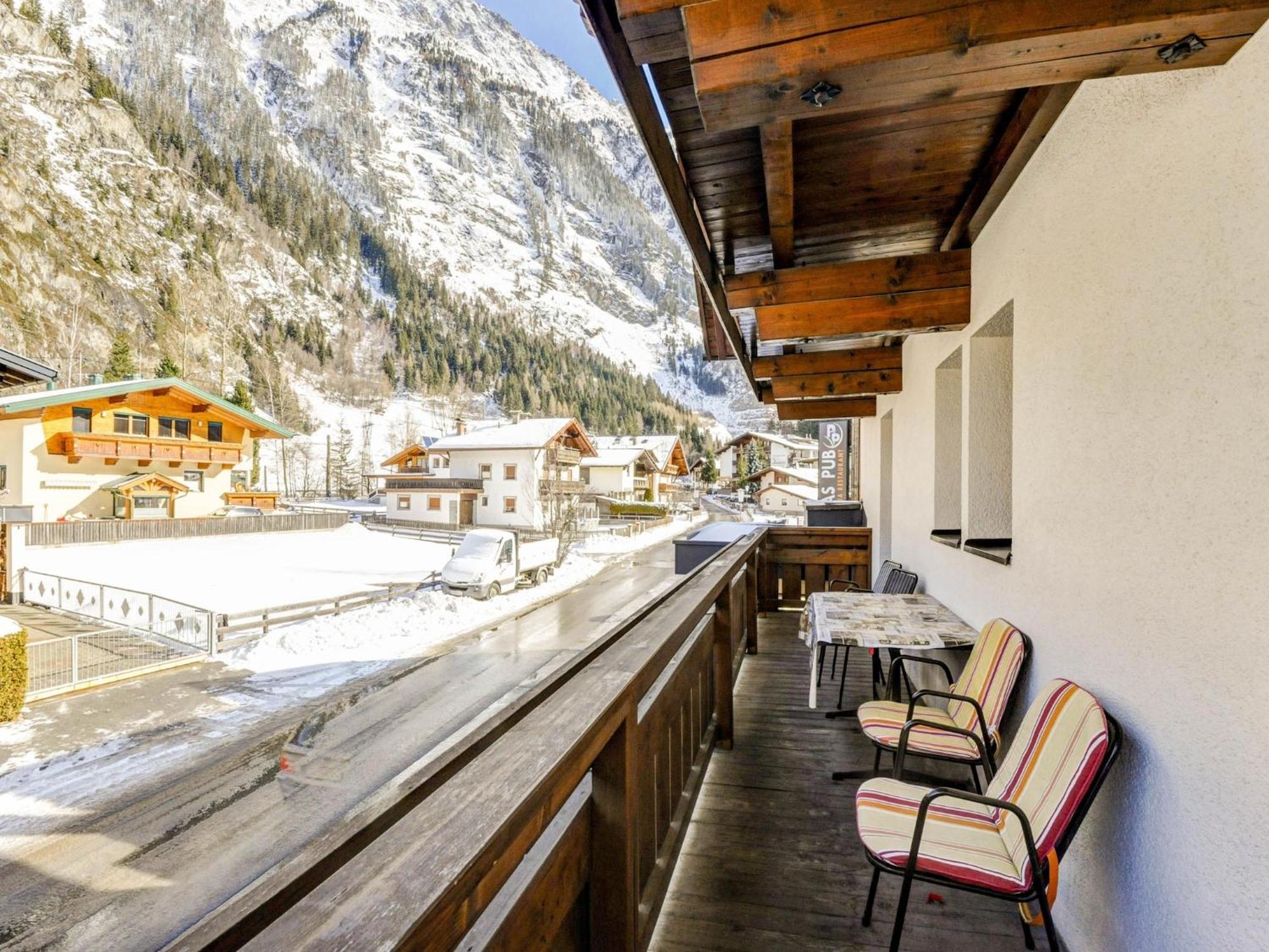 Comfortable Apartment In L Ngenfeld With Ski Storage Ленгенфельд Екстер'єр фото