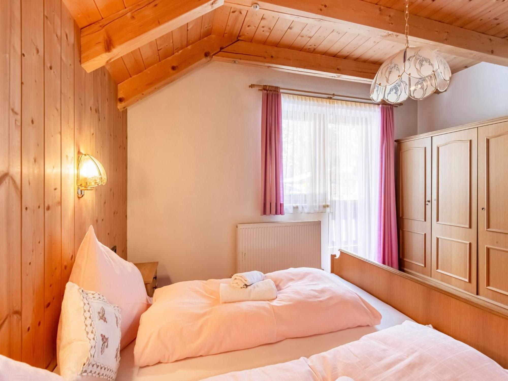 Comfortable Apartment In L Ngenfeld With Ski Storage Ленгенфельд Екстер'єр фото